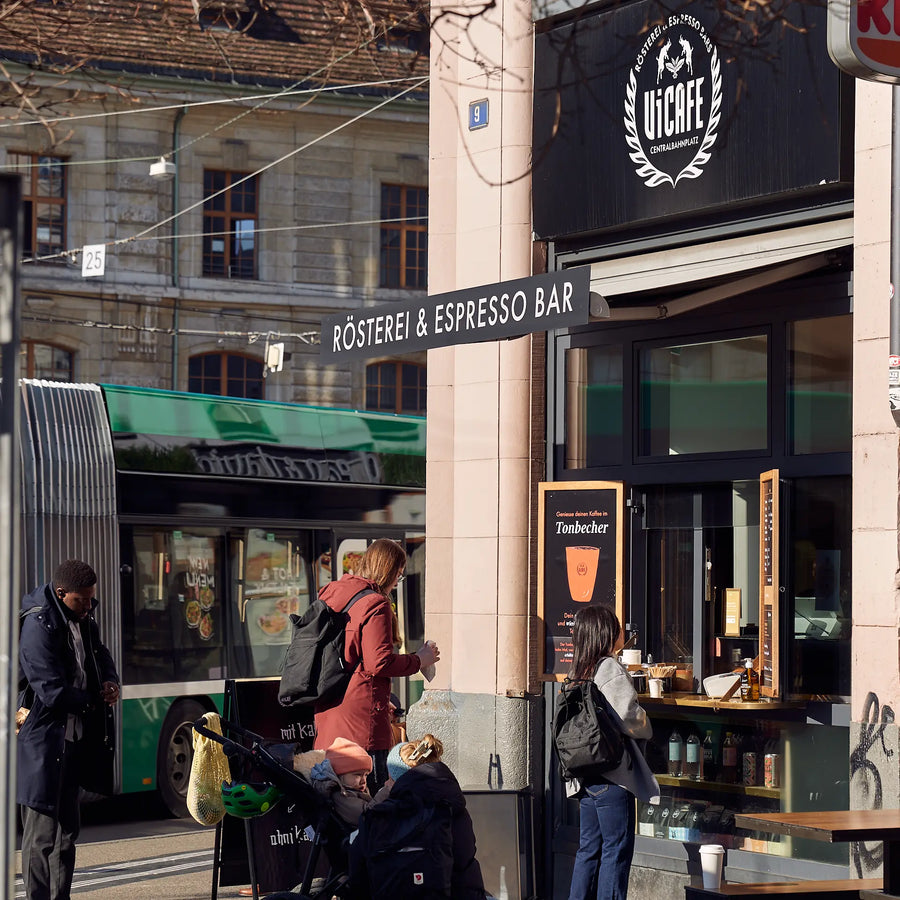 ViCAFE Centralbahnplatz Basel Spezialitäten-Kaffeerösterei & Espresso Bars – Coffee to go direkt am Bahnhof Basel SBB
