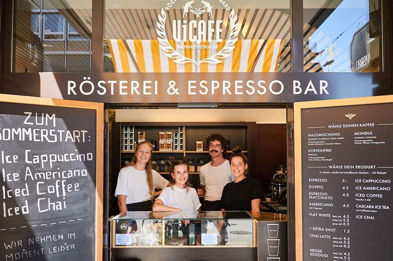 ViCAFE Bahnhofstrasse Spezialitäten-Kaffeerösterei & Espresso Bars in Zürich – beliebte Kaffeebar für Espresso, Cappuccino und Coffee to go.